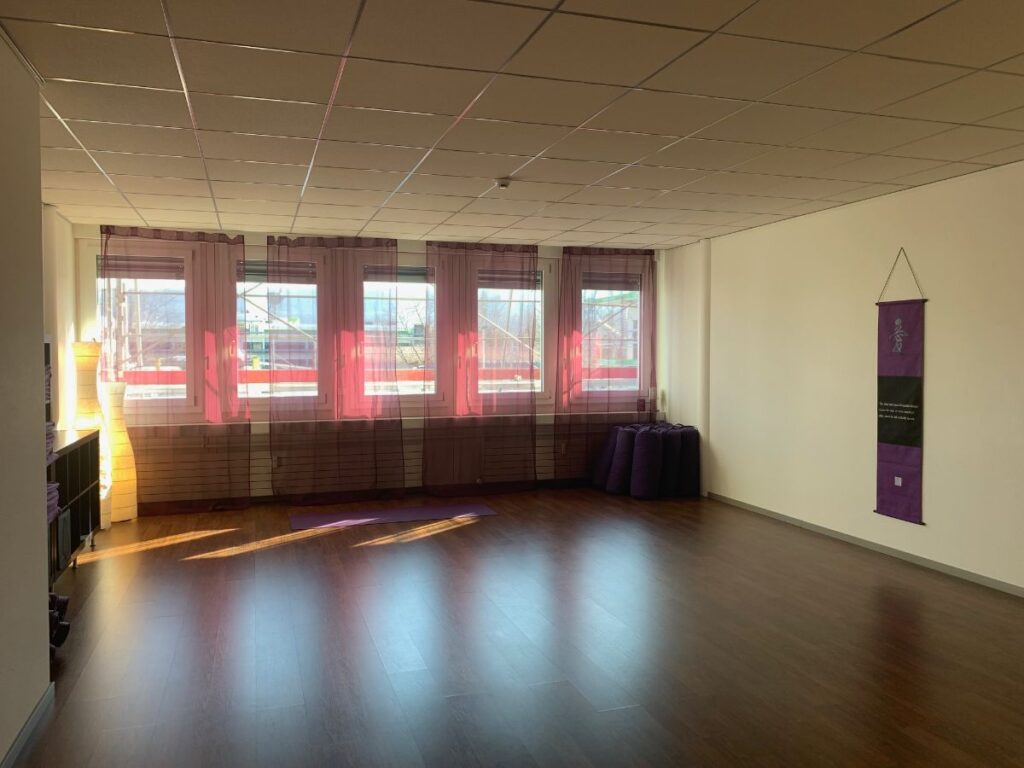 yoga studio oberwil